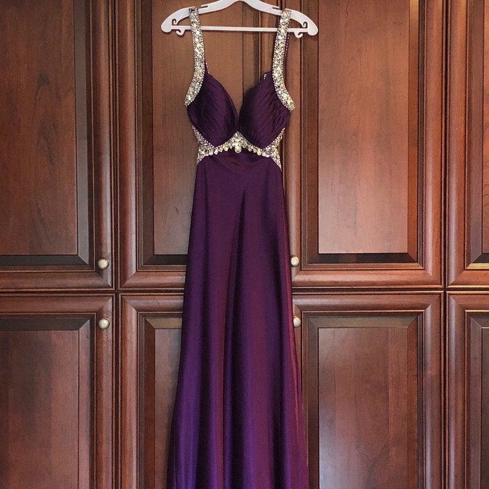 NWT 🆕 Purple Prom Dress